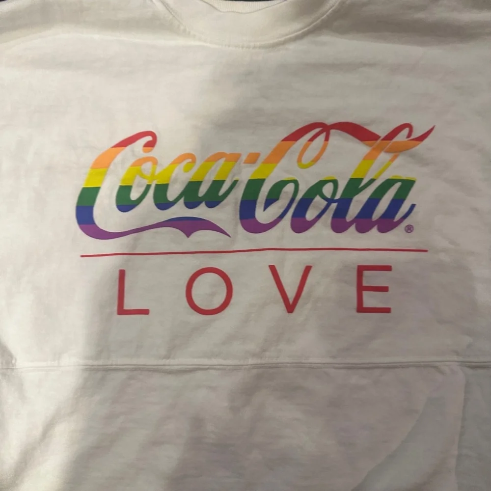 Coke Spirit Jersey Coca-Cola Pride , White, Rainbow, Size S - Picture 3 of 4